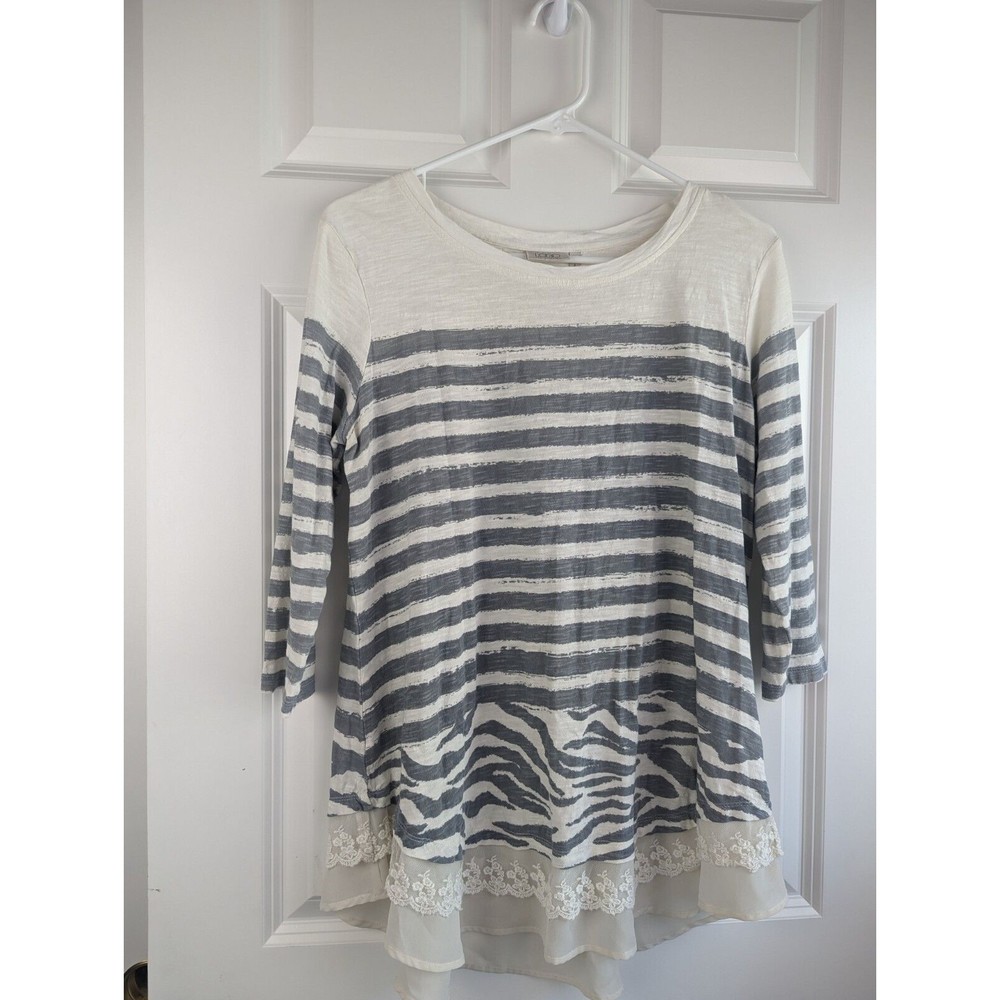 LOGO Lori Goldstein Womens Sz M 3/4 Sleeve White Gray Stripe Tunic Top Lace Hem